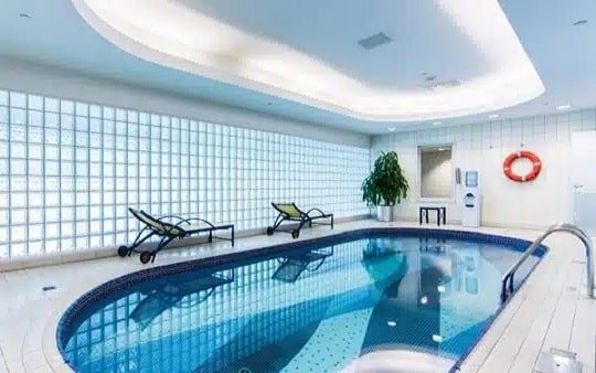 Pool, Jacuzzi Steam room and Shower with Lounge Access -T3